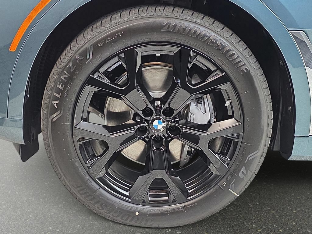 Used 2026 BMW X7 xDrive40i AWD/4WD image 33