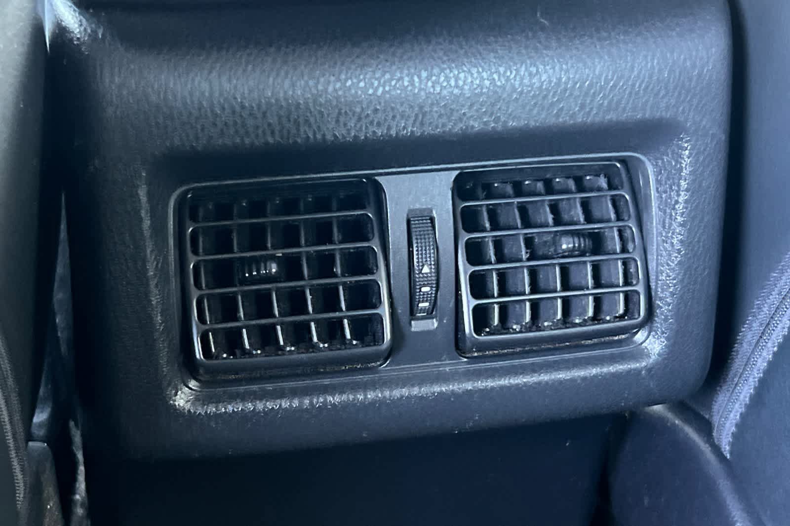 Certified 2019 Toyota Camry XLE w/ Sunroof Package FWD image 14