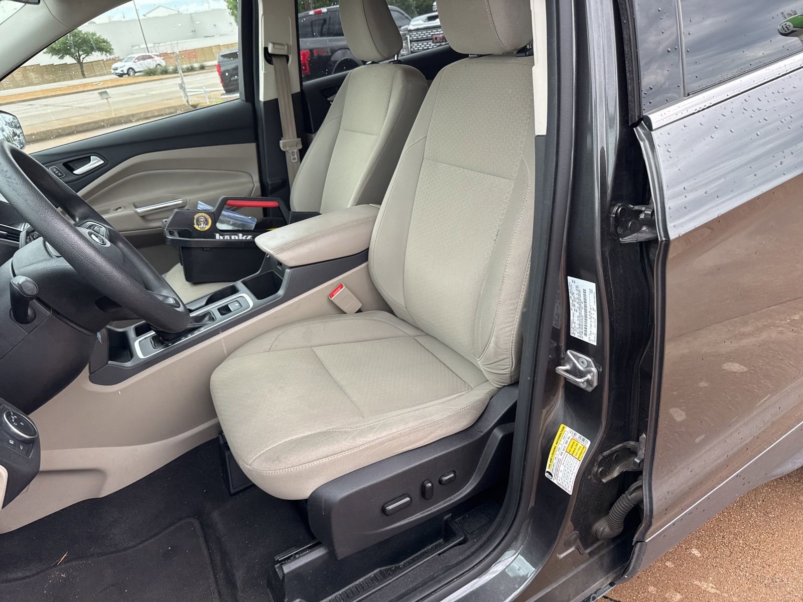 Used 2018 Ford Escape SE w/ SE Sync 3 Package FWD image 11