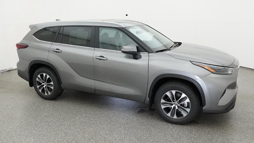 New 2026 Toyota Highlander XLE AWD/4WD image 18