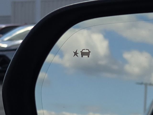 New 2026 Chevrolet Traverse RS w/ LPO, Floor Liner Package image 8