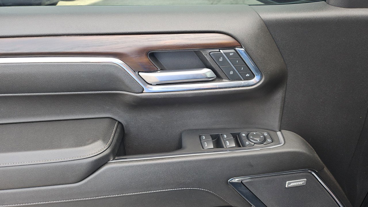 Used 2024 GMC Sierra 1500 SLT w/ SLT Premium Plus Package AWD/4WD image 12