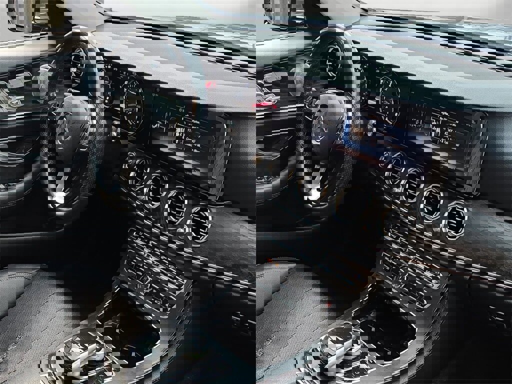 Used 2018 Mercedes-Benz E 300 w/ Premium 1 Package image 11