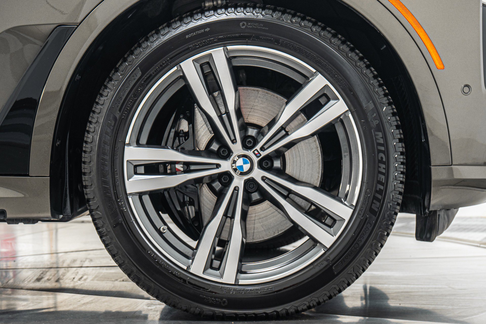 Used 2026 BMW X7 xDrive40i w/ M Sport Package AWD/4WD image 48