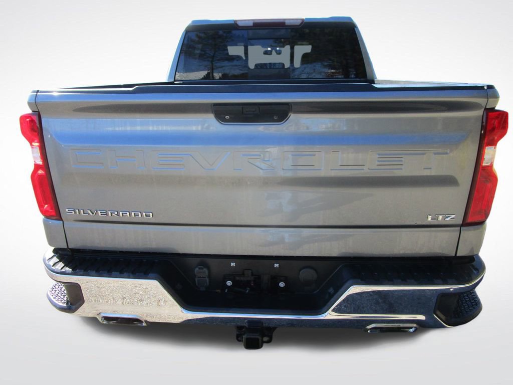 Used 2019 Chevrolet Silverado 1500 LTZ image 9