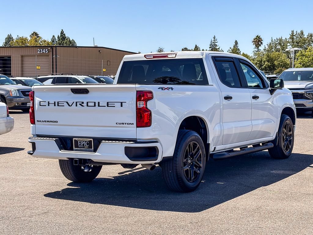 Used 2024 Chevrolet Silverado 1500 Custom w/ LPO, Dark Essentials Package AWD/4WD image 4
