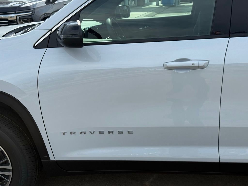 New 2026 Chevrolet Traverse LT image 23