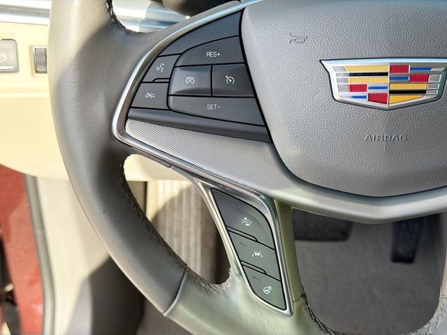 Used 2022 Cadillac XT5 Premium Luxury w/ Technology Package AWD/4WD image 37