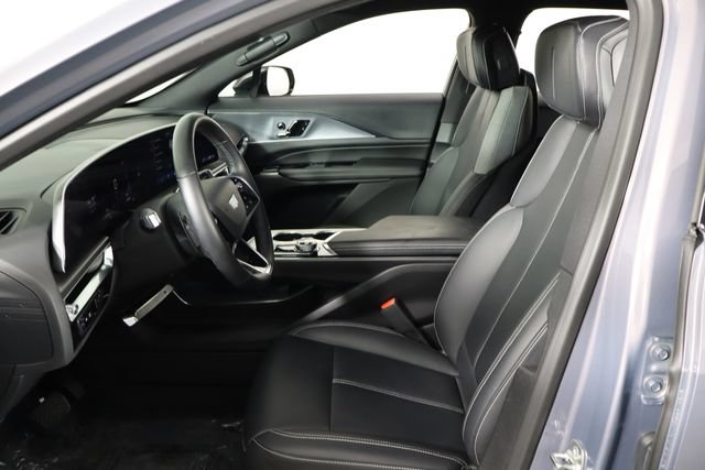 Used 2024 Cadillac Lyriq Tech AWD/4WD image 13