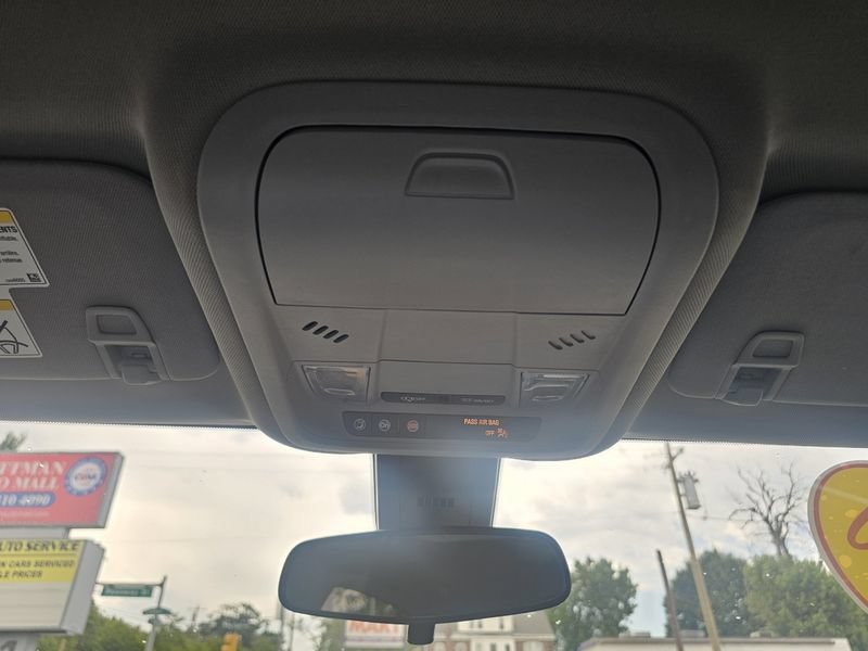 Used 2020 Chevrolet Equinox LT FWD image 37