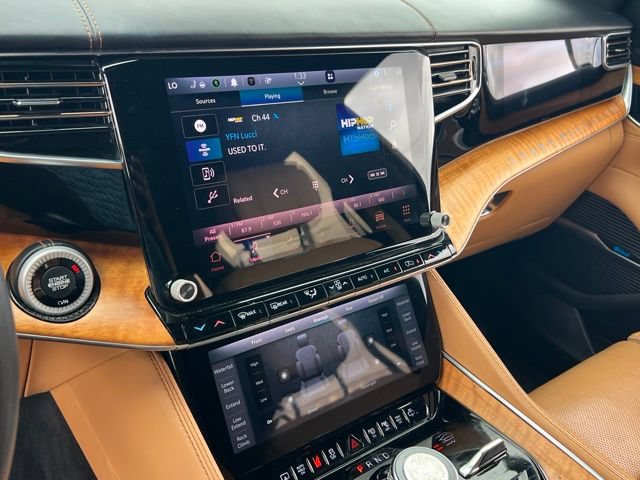 Used 2022 Jeep Grand Wagoneer Series III w/ Flexible Seating Group AWD/4WD image 19