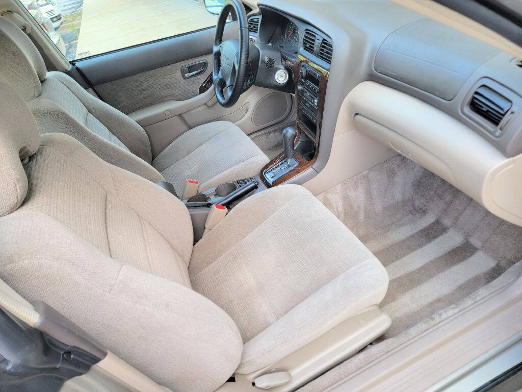 Used 2004 Subaru Outback H6 35th Anniversary Edition AWD/4WD image 5
