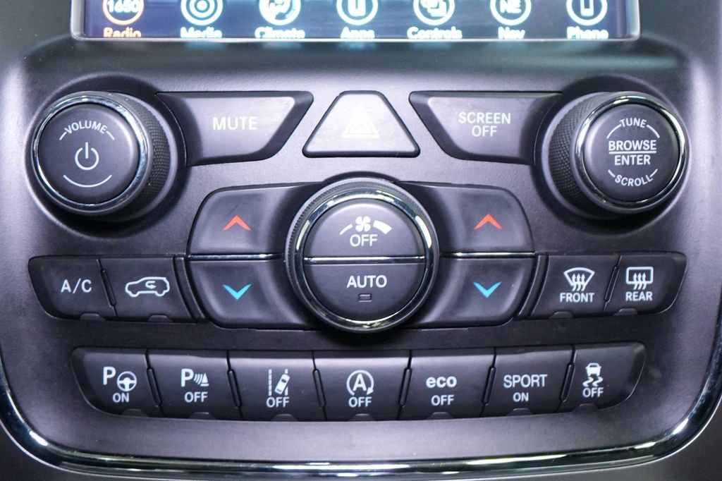 Used 2018 Jeep Grand Cherokee Trailhawk w/ Trailhawk Luxury Group image 38