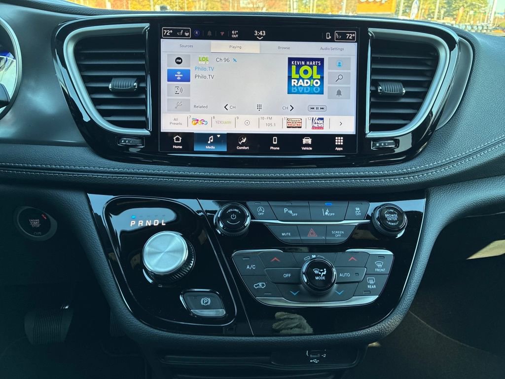 New 2026 Chrysler Pacifica Select image 18