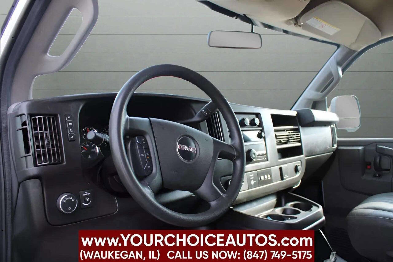 Used 2018 GMC Savana 3500 w/ Driver Convenience Package image 9
