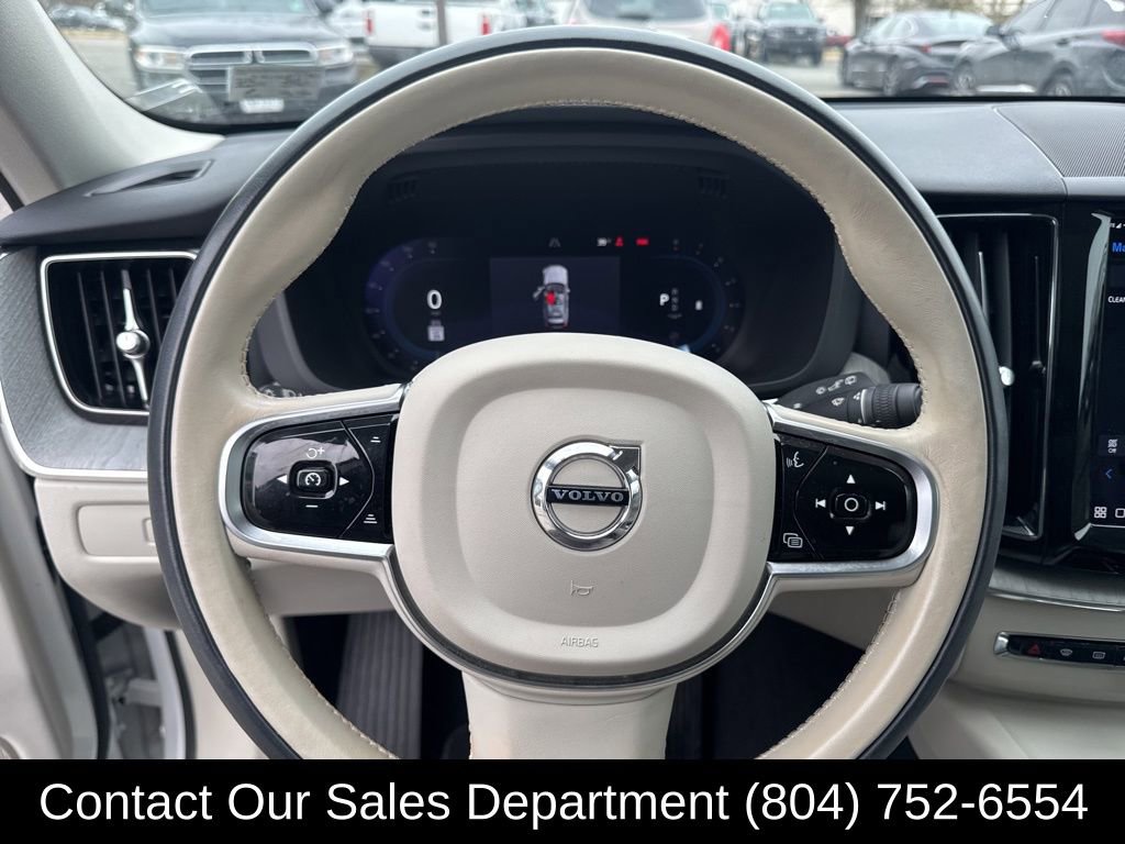 Used 2023 Volvo XC60 B5 Plus image 20