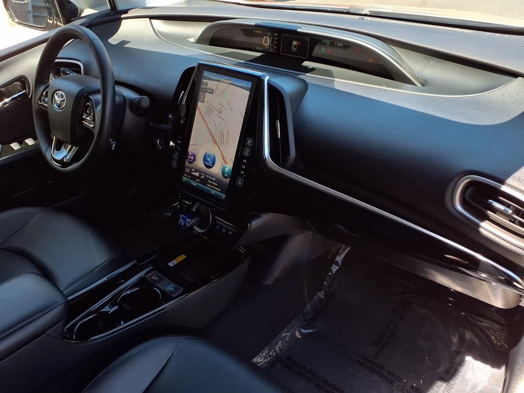 Used 2020 Toyota Prius Prime XLE FWD image 23