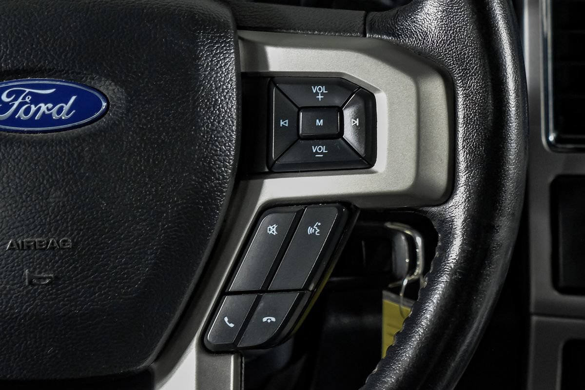 Used 2022 Ford F350 Lariat w/ Lariat Value Package AWD/4WD image 18