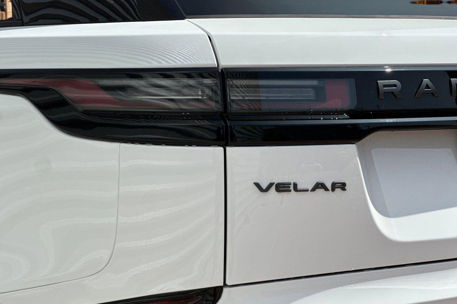 New 2026 Land Rover Range Rover Velar Dynamic SE AWD/4WD image 13