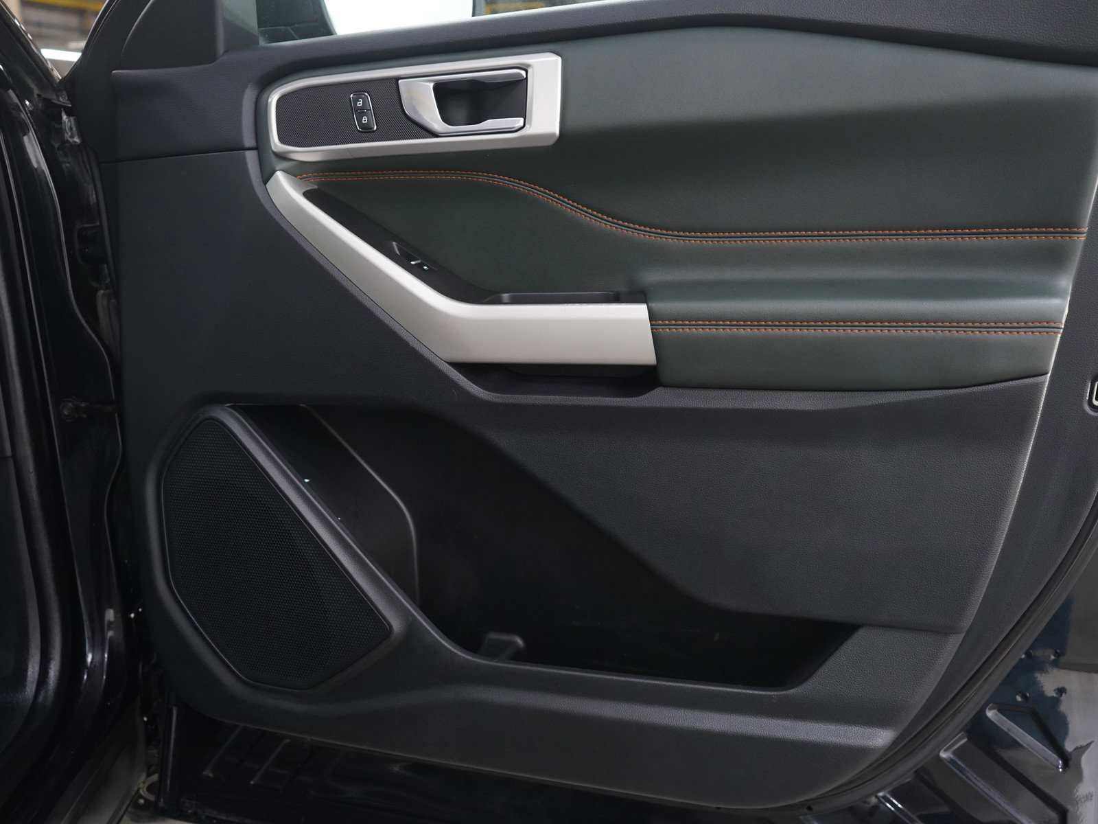 Used 2023 Ford Explorer Timberline image 9