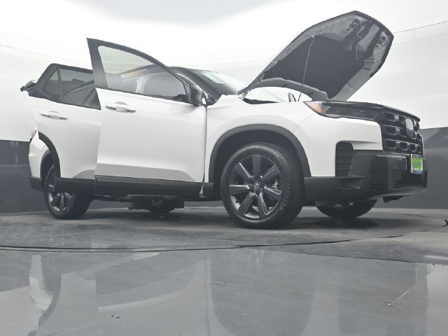 New 2026 Honda Pilot Sport image 50