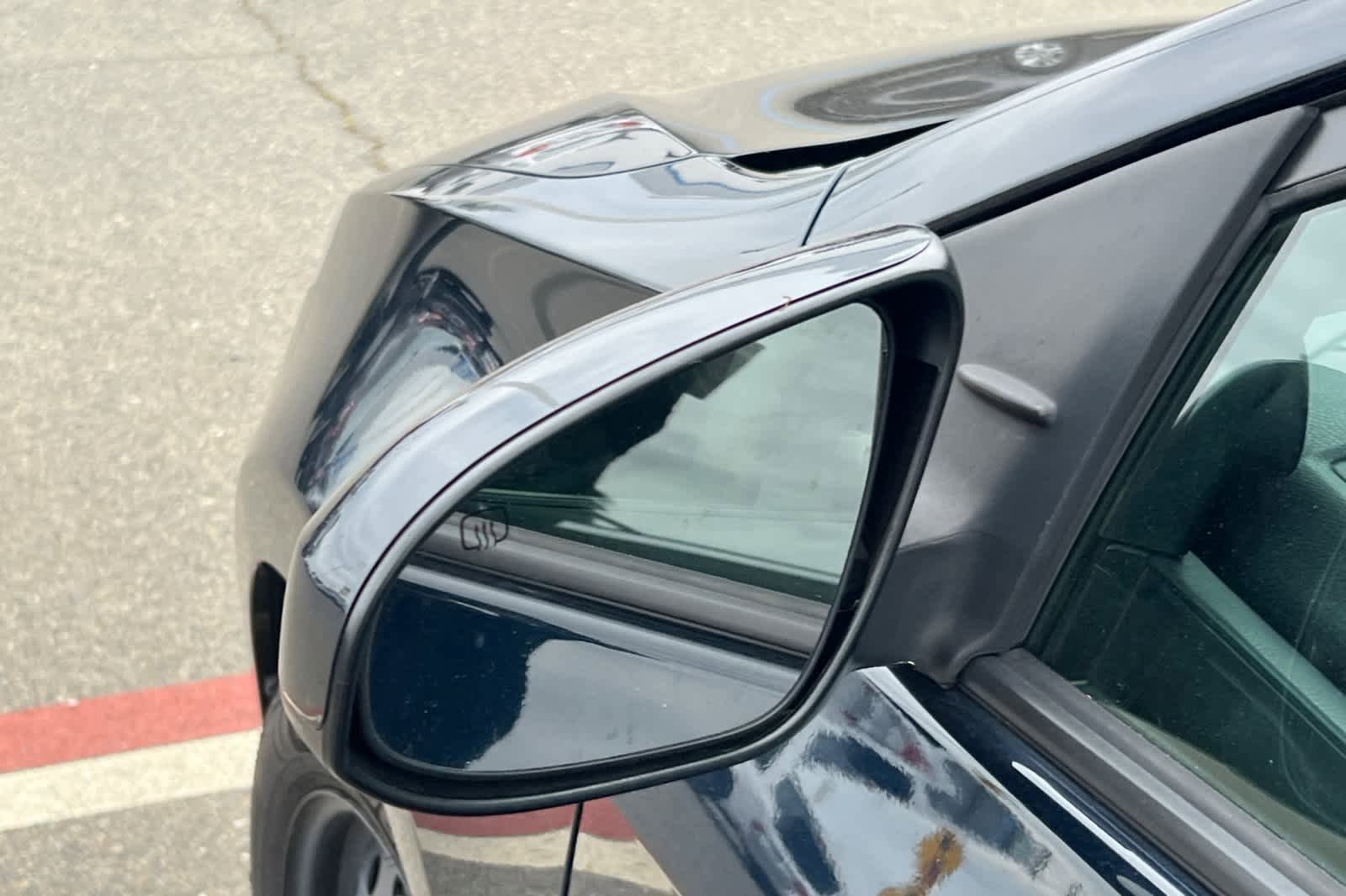 Used 2018 Toyota Corolla LE FWD image 8