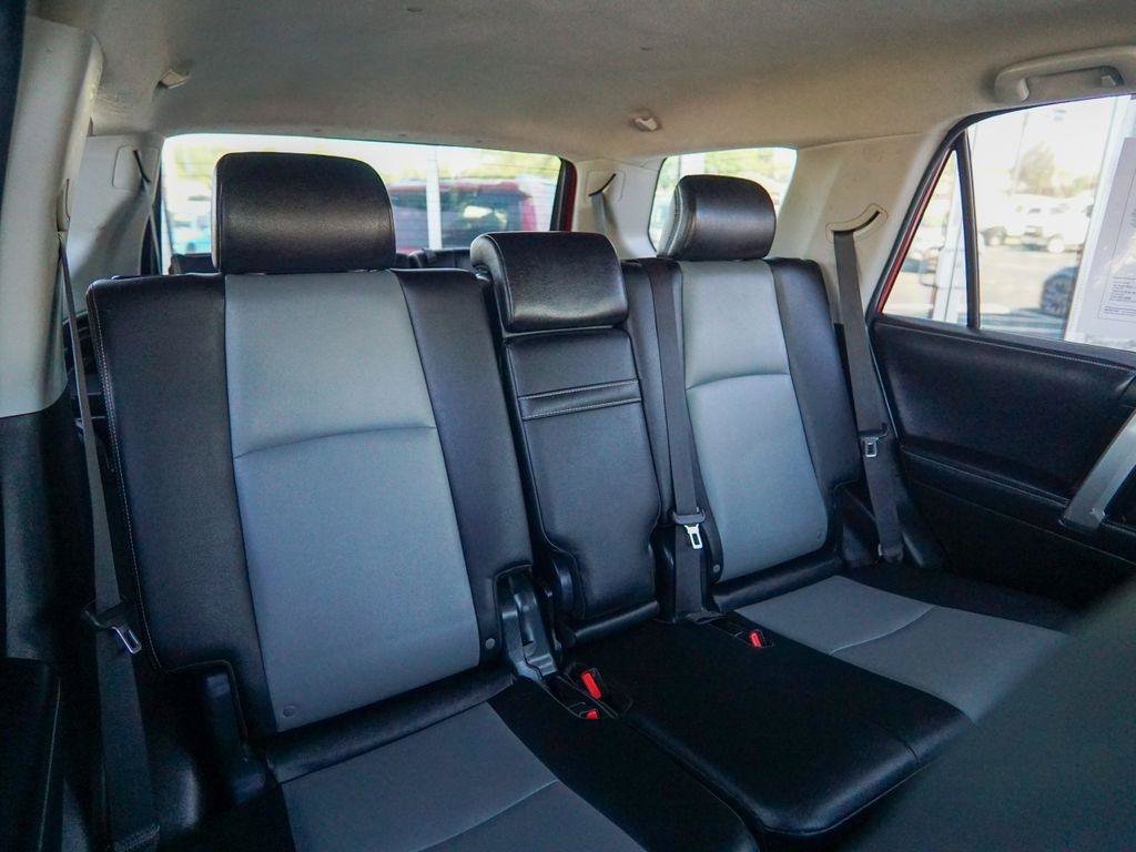 Used 2018 Toyota 4Runner SR5 Premium AWD/4WD image 28
