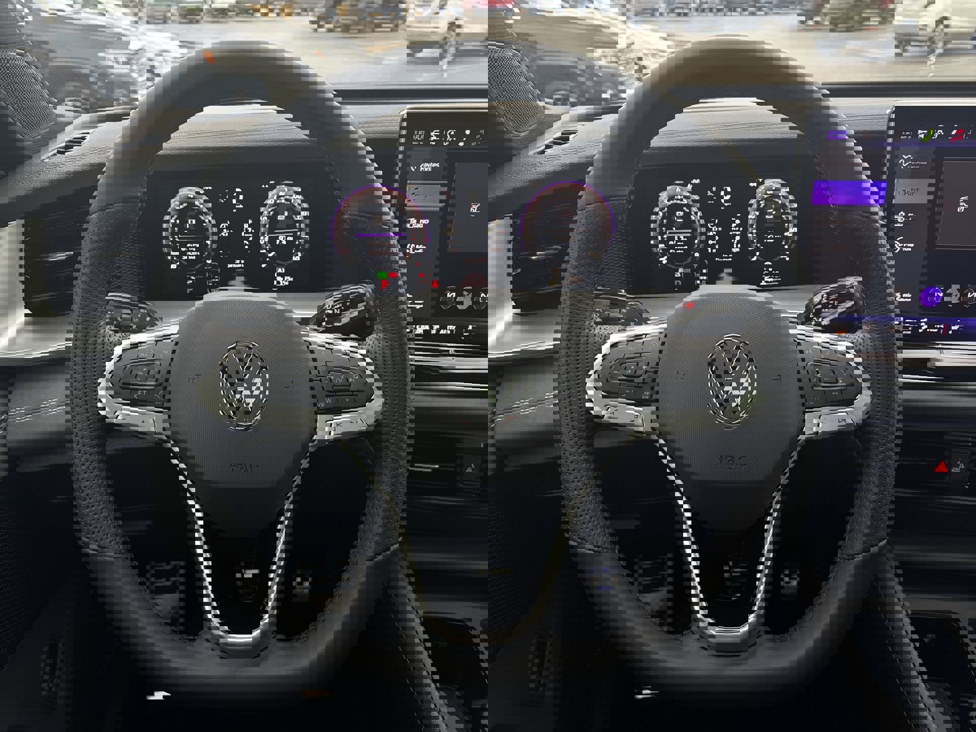 New 2026 Volkswagen Tiguan SE R-Line image 18