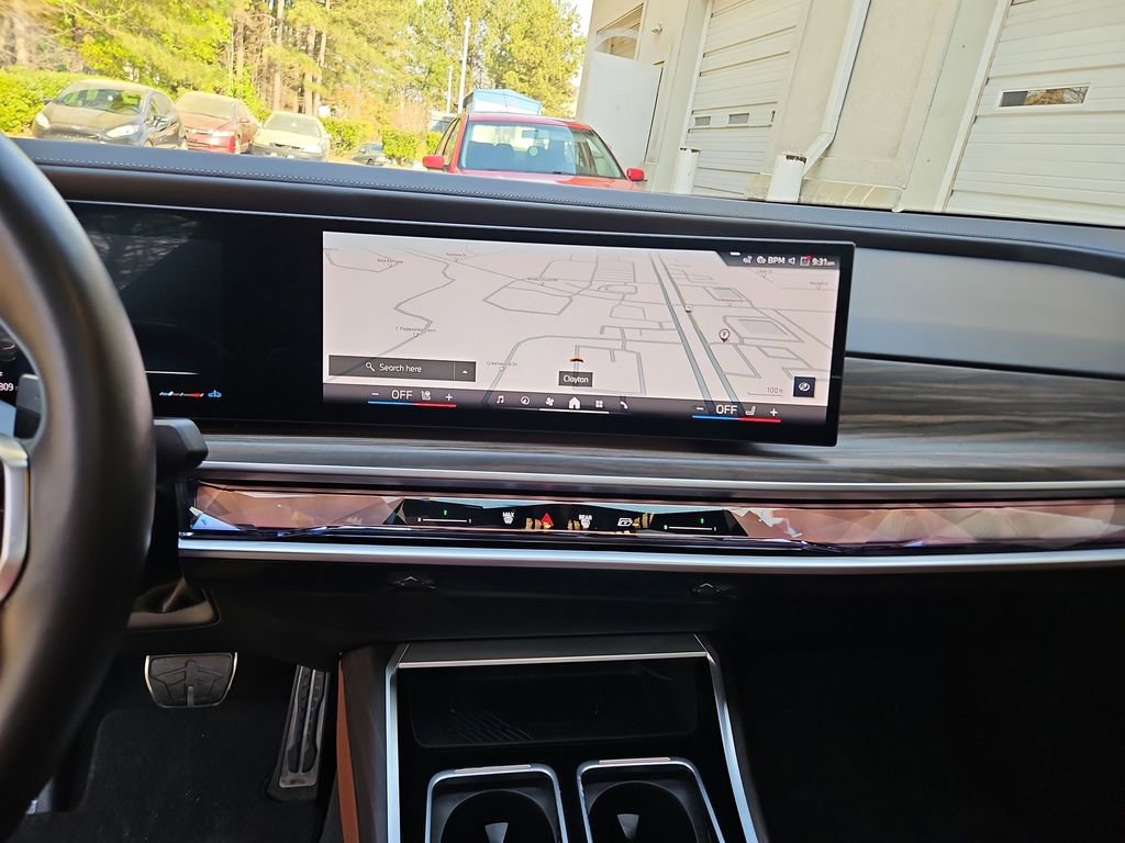 Used 2024 BMW 760i xDrive image 17