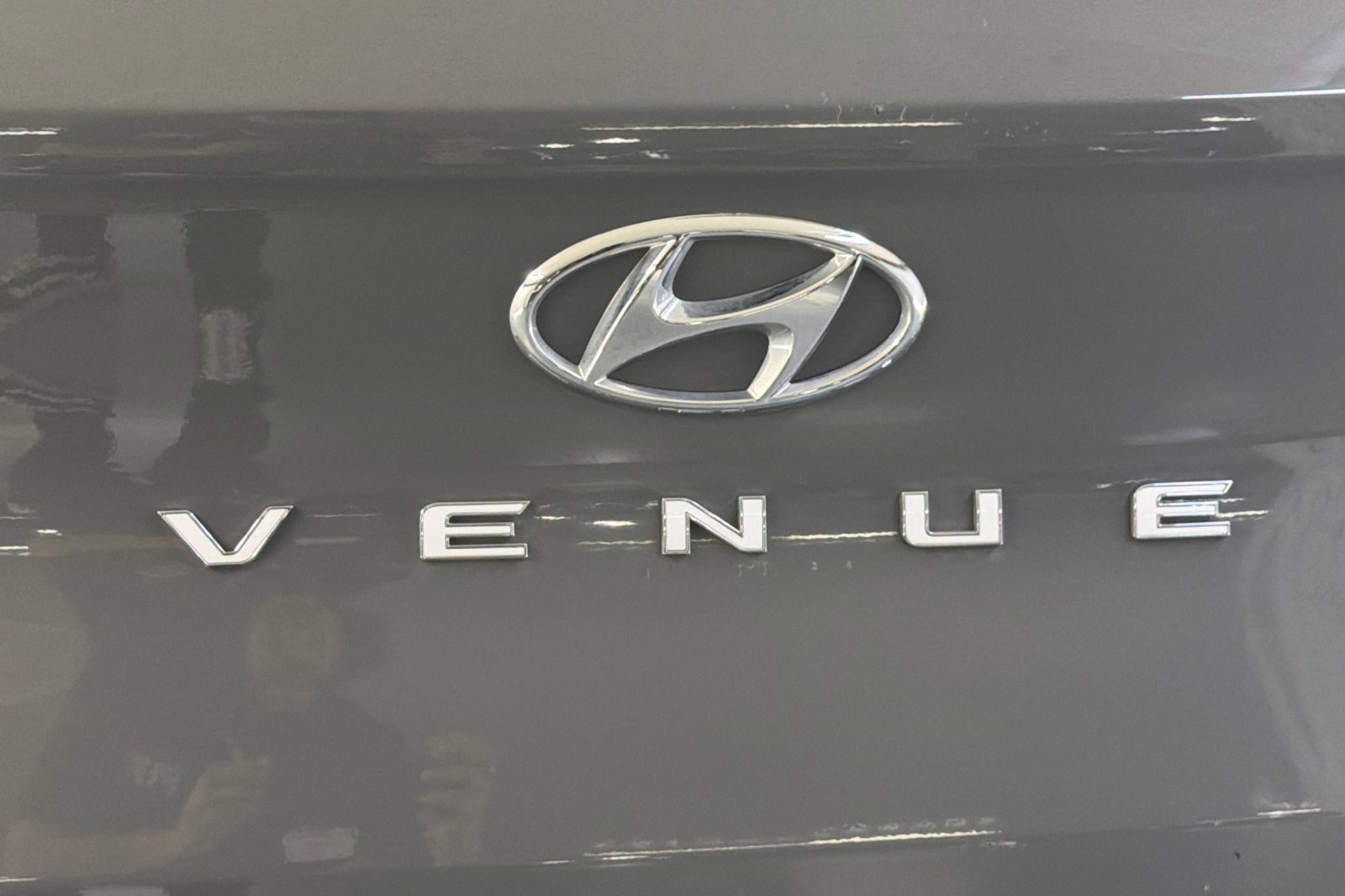 Used 2022 Hyundai Venue SEL image 21