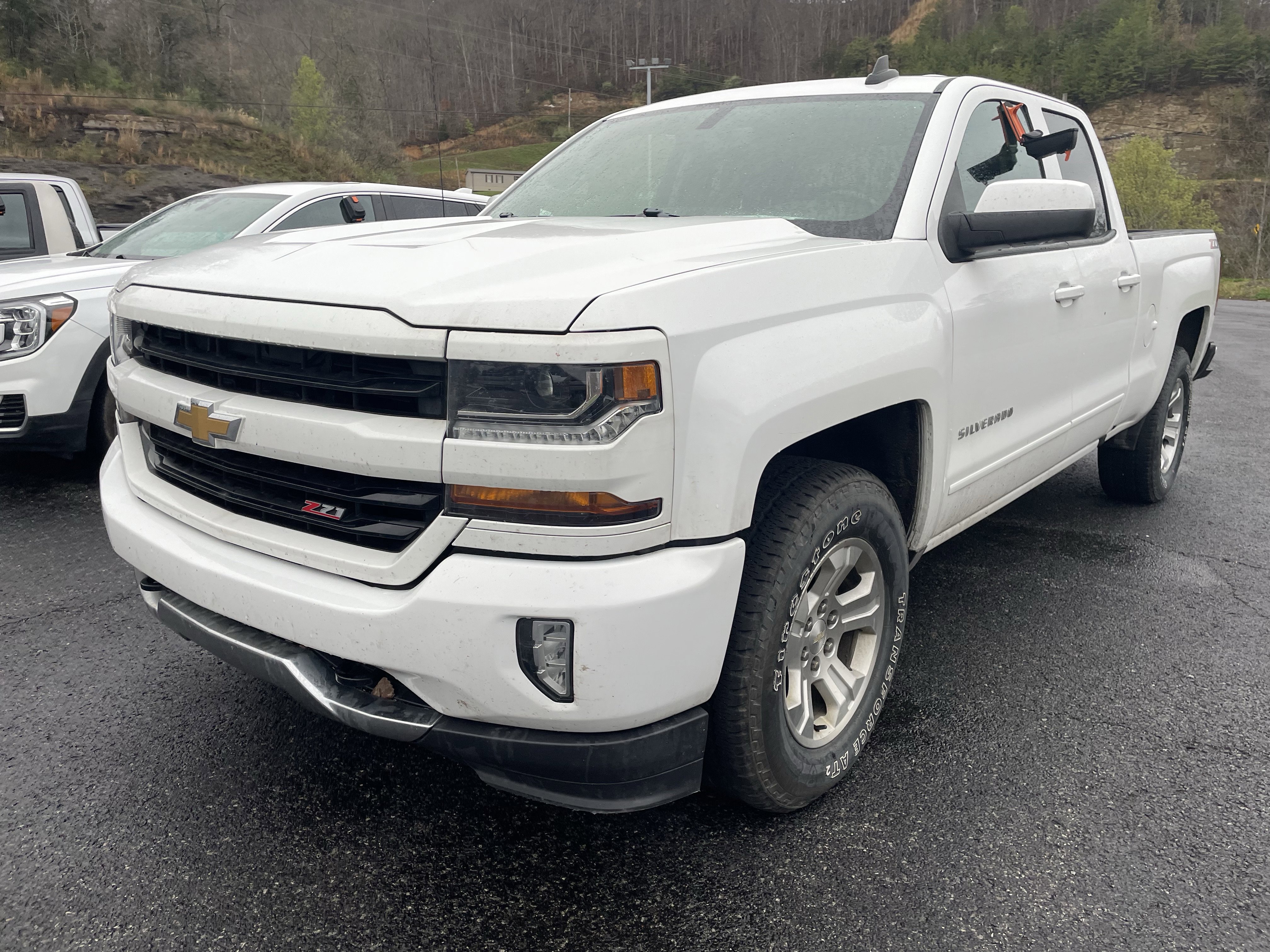Used 2019 Chevrolet Silverado 1500 LT w/ All Star Edition image 3