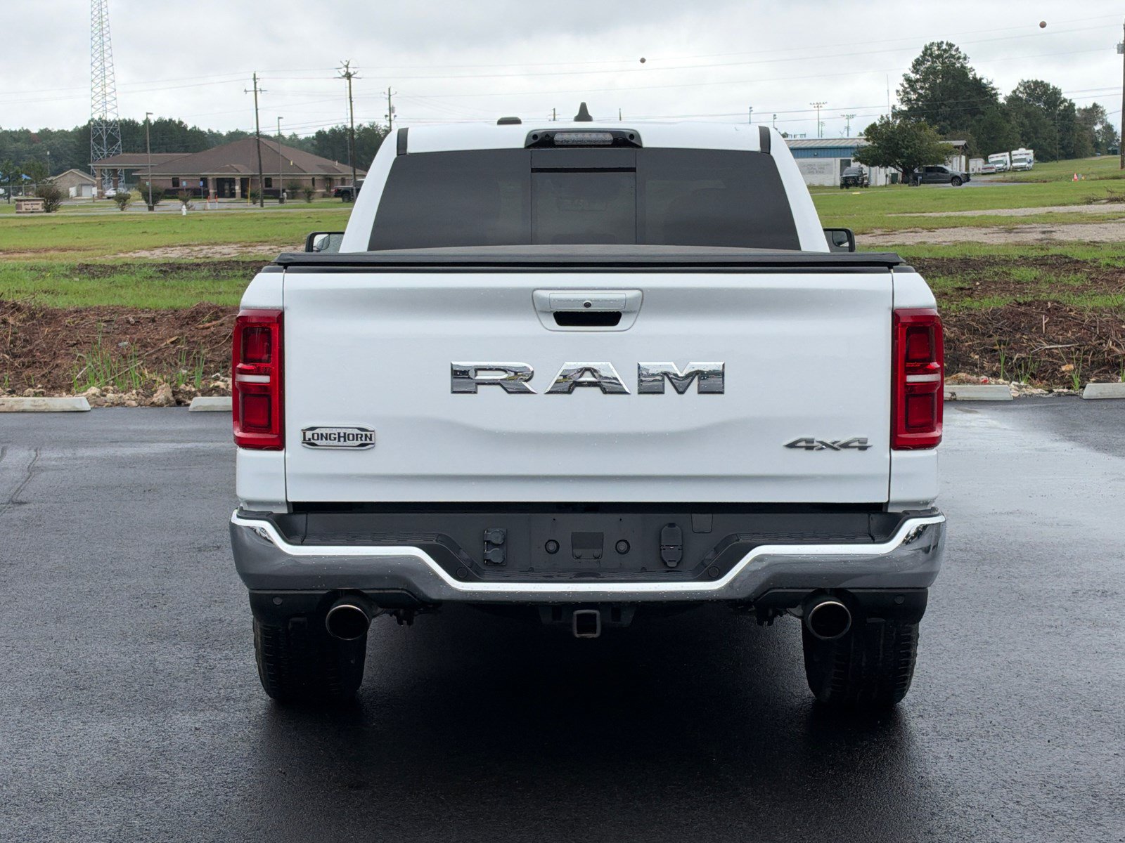 Used 2025 RAM 1500 Limited AWD/4WD image 6