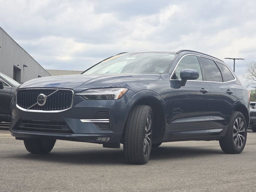 Used 2023 Volvo XC60 B5 Core w/ Climate Package image 13