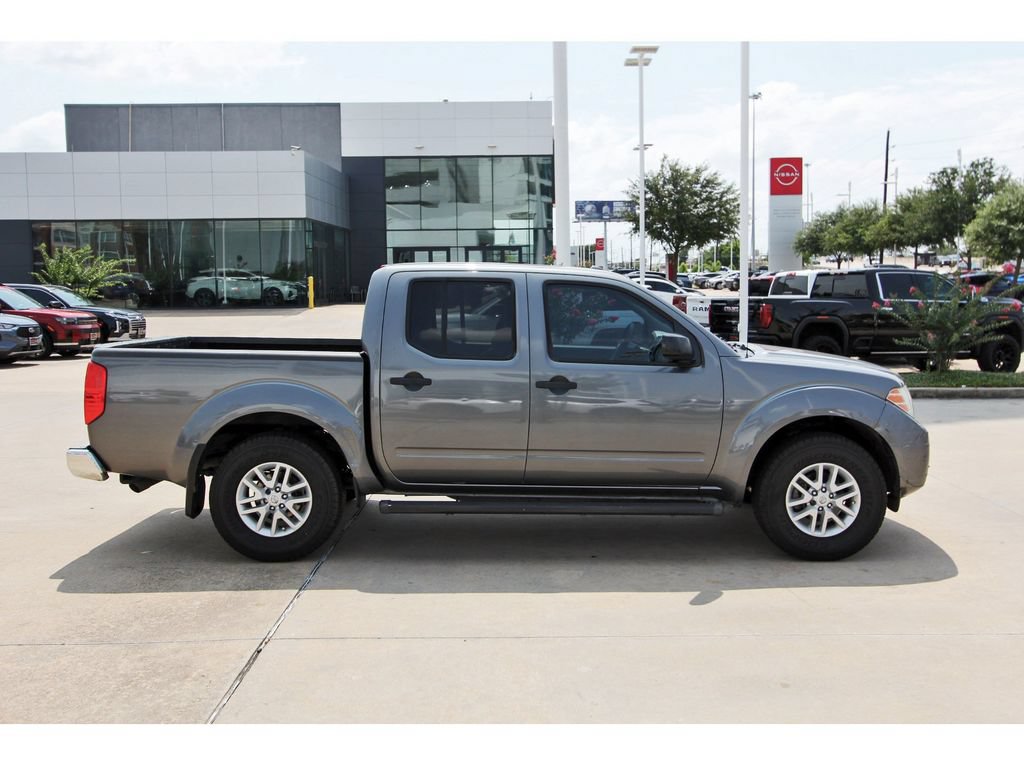 Used 2018 Nissan Frontier SV RWD image 8