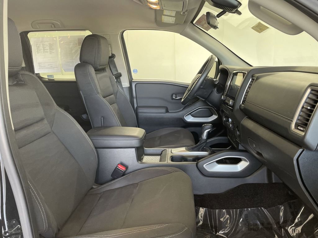 Certified 2024 Nissan Frontier SV w/ SV Convenience Package image 18