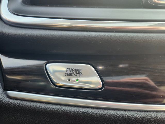 Used 2020 Buick Enclave Premium w/ Sun and Sites Package image 20