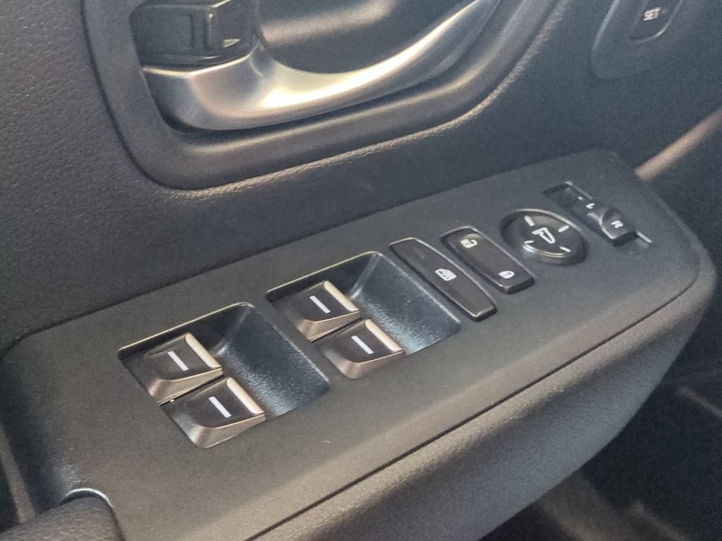 Used 2023 Honda Pilot EX-L image 32