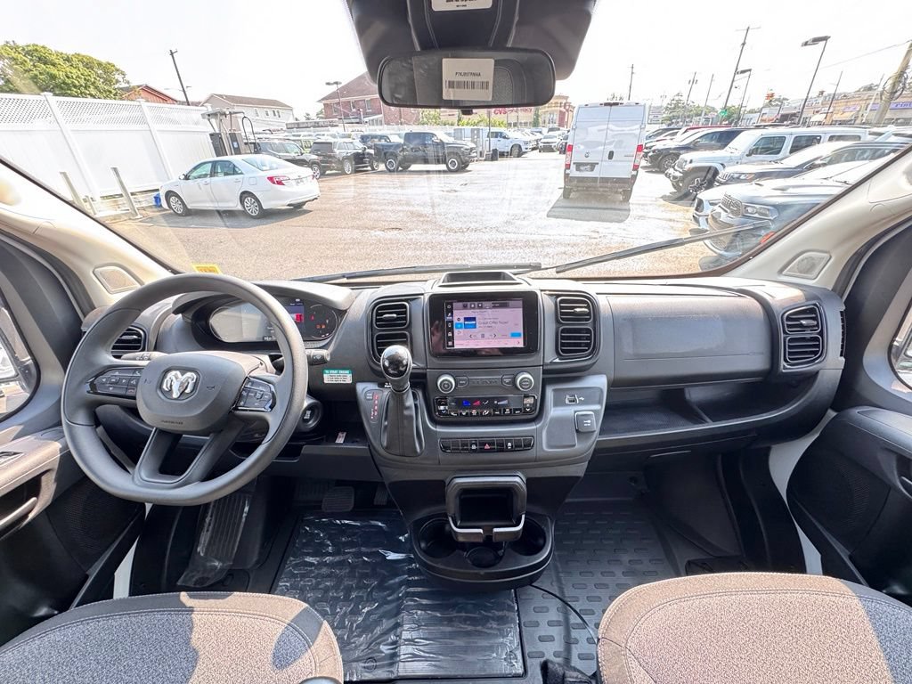 Used 2025 RAM ProMaster 2500 w/ U-Haul Equipment Group FWD image 23
