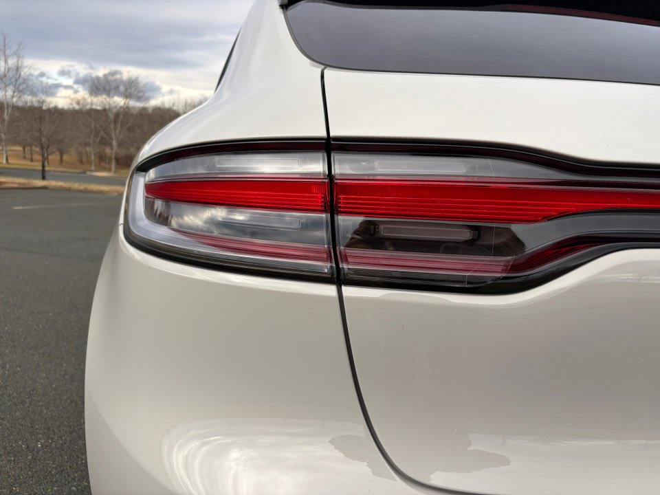 Certified 2026 Porsche Macan image 14