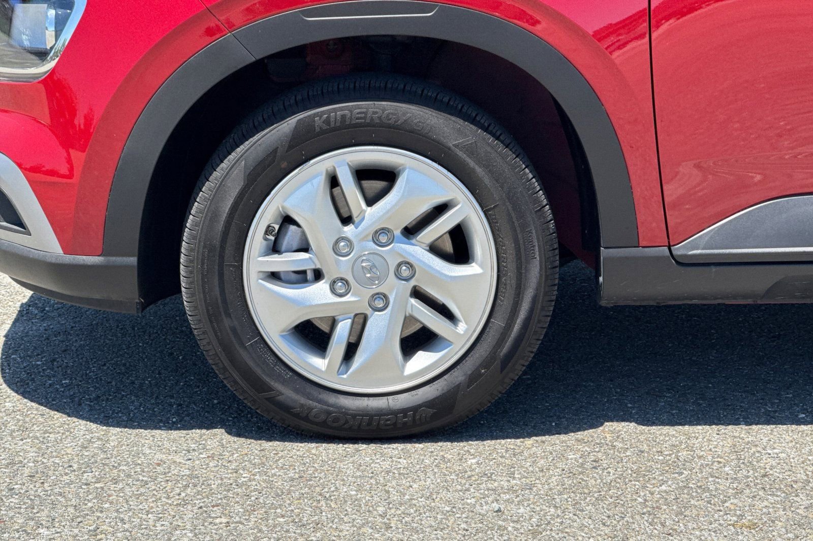 Certified 2023 Hyundai Venue SE FWD image 23