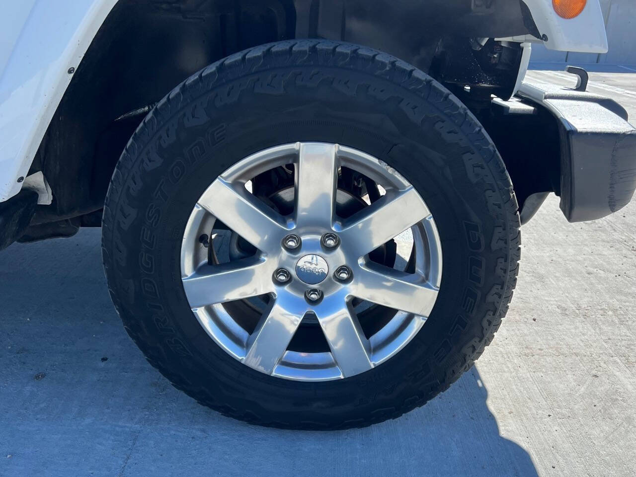 Used 2013 Jeep Wrangler Sahara w/ Connectivity Group AWD/4WD image 21