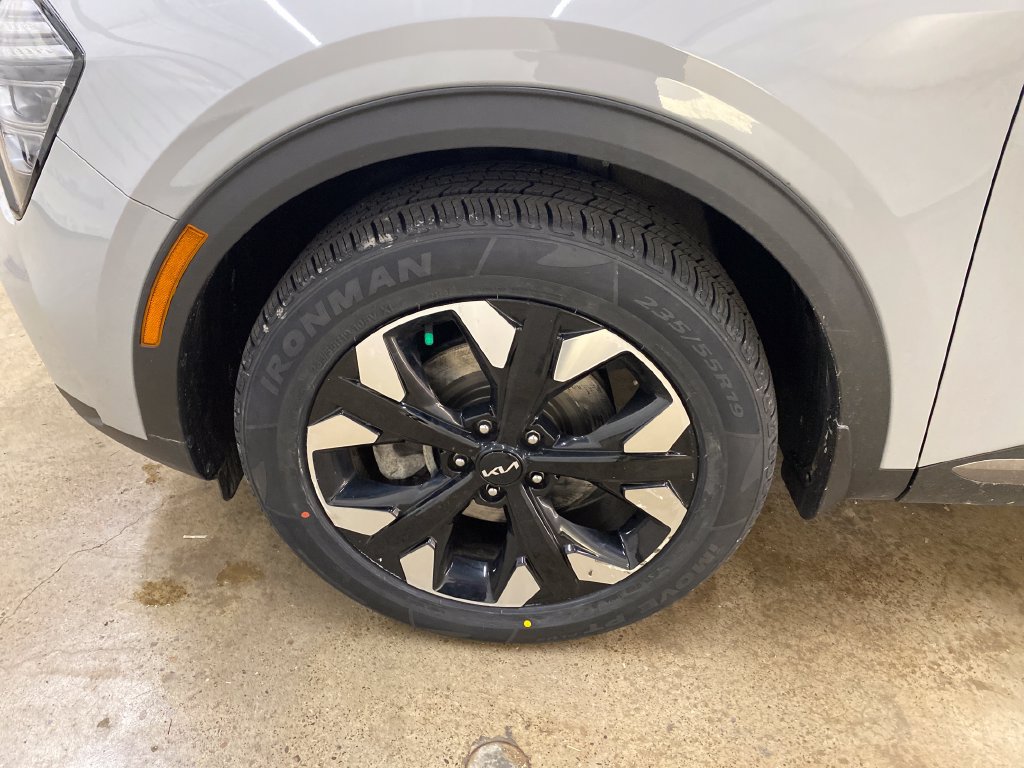 Used 2024 Kia Sportage X-Line w/ X-Line Premium Package AWD/4WD image 38