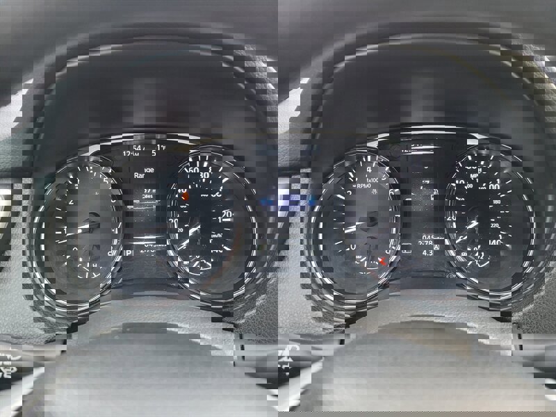 Used 2016 Nissan Rogue S image 17