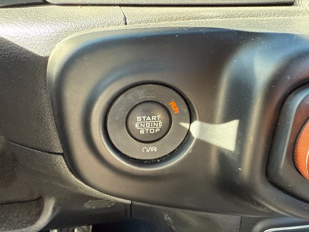 Used 2021 Jeep Gladiator Mojave AWD/4WD image 37