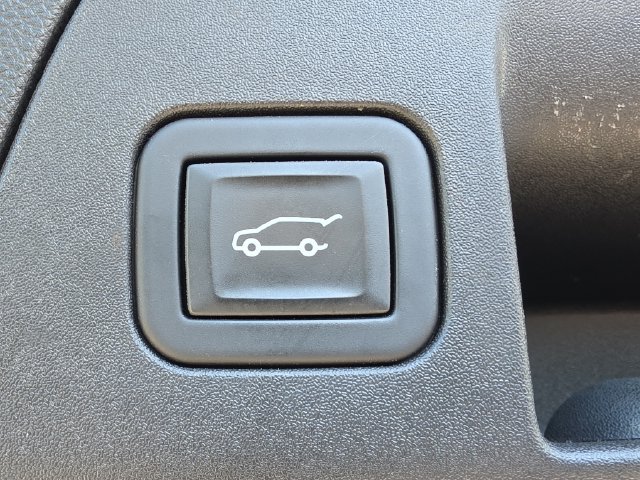 Certified 2023 Buick Envision Essence AWD/4WD image 6