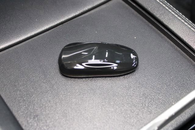 Used 2015 Tesla Model S 85 RWD image 14