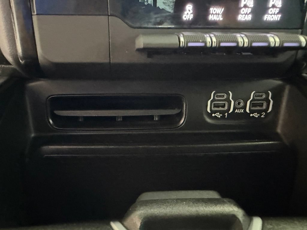 Used 2022 RAM 1500 Big Horn RWD image 48