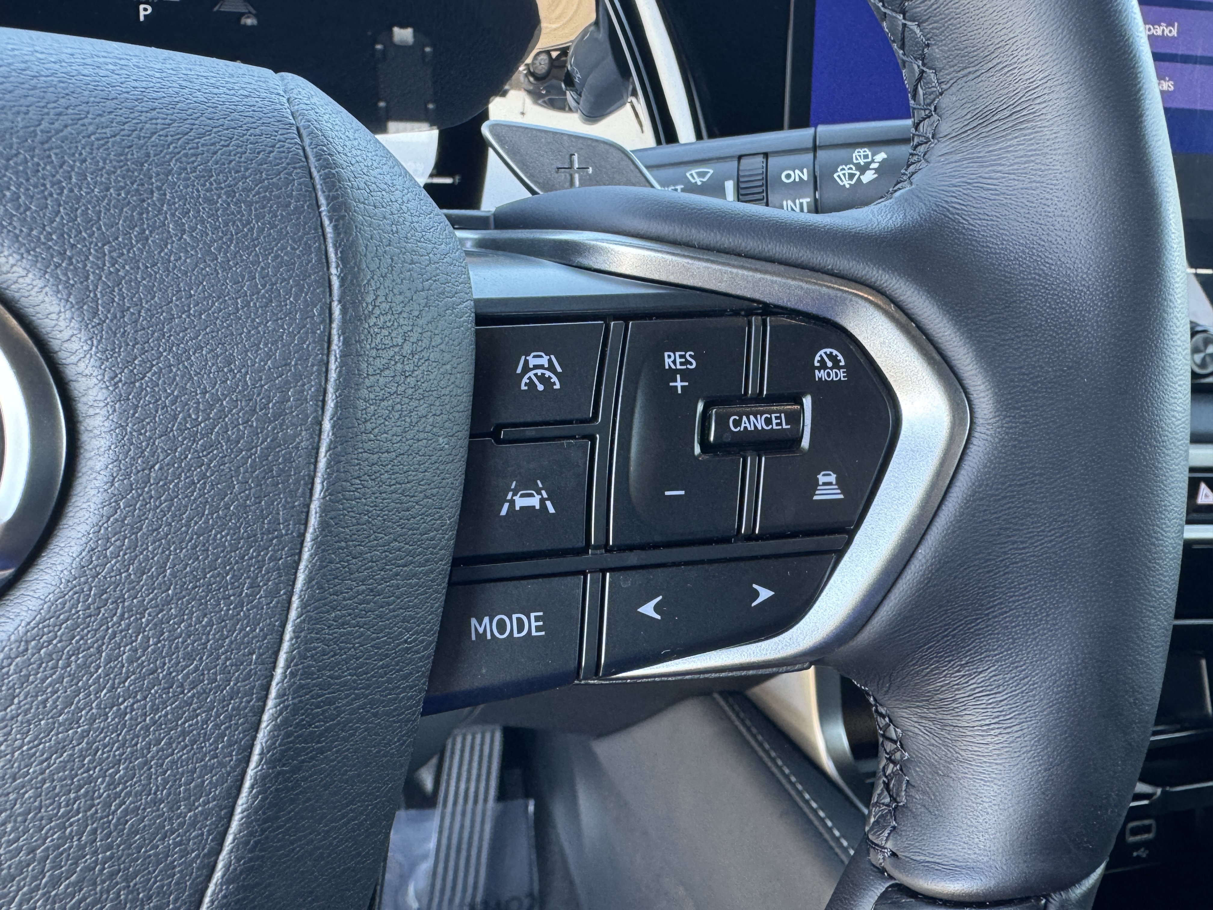 Certified 2026 Lexus RX 450h AWD w/ Convenience Package image 27