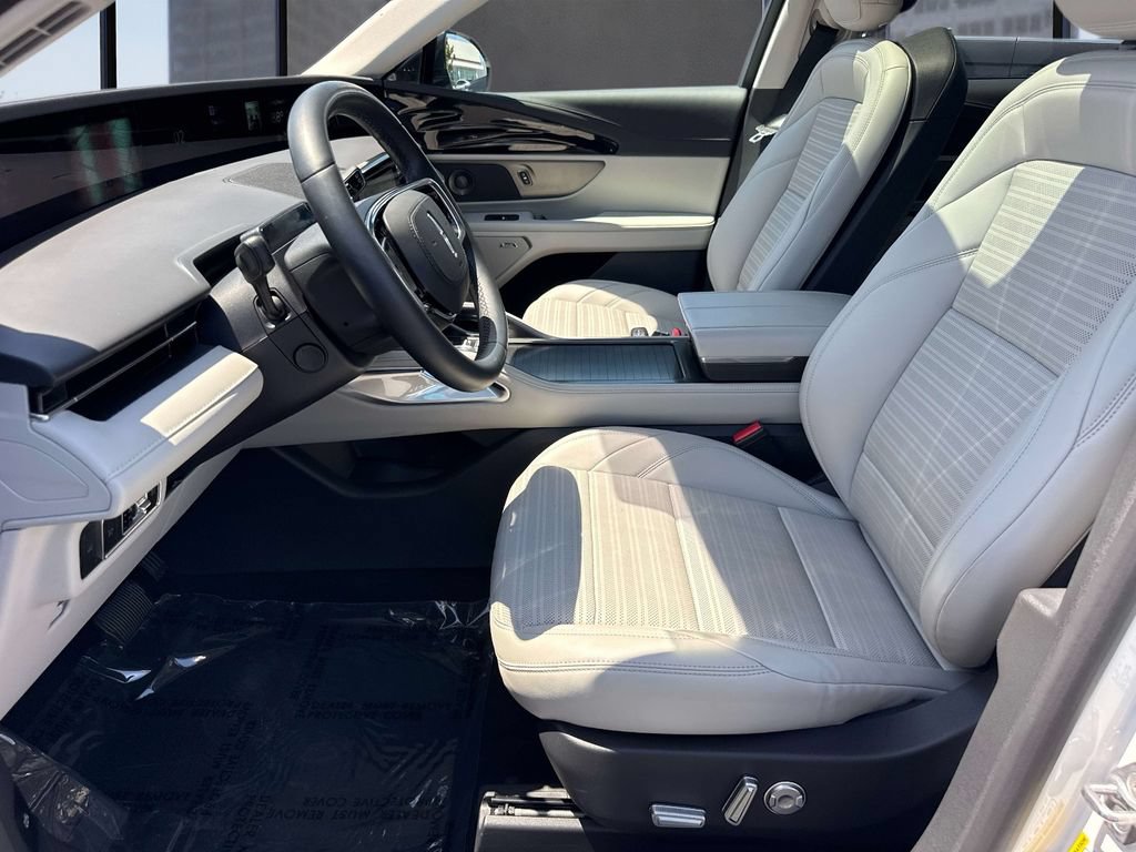 Used 2026 Lincoln Nautilus Reserve AWD/4WD image 25