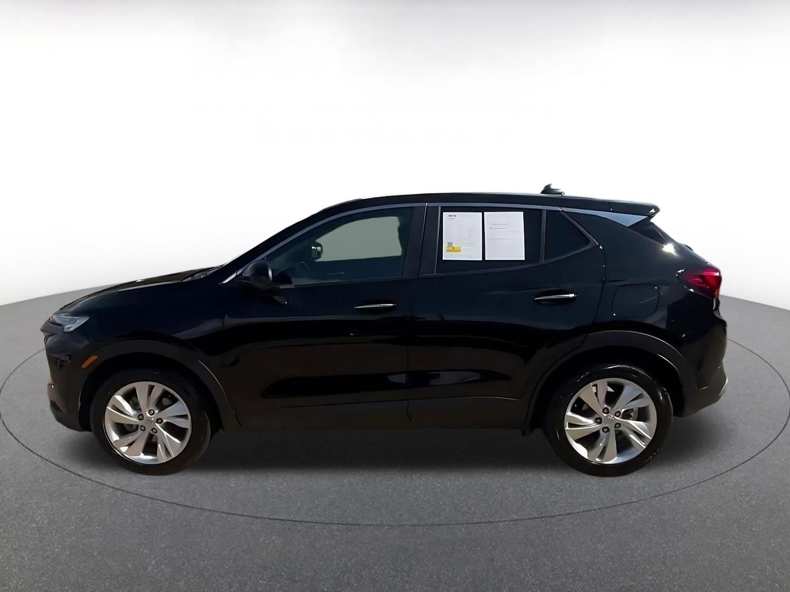 Used 2025 Buick Encore GX Preferred FWD image 9